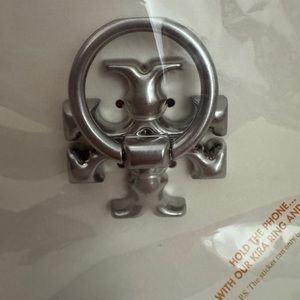 Tory Burch Phone ring